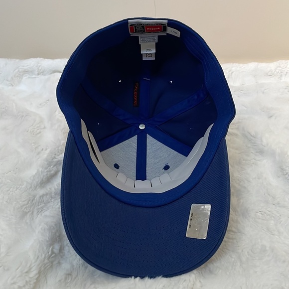 *NEW*  REEBOK VANCOUVER CANUCKS CAP - Picture 5 of 5